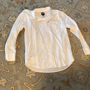 GAP  Classic White Button Down Shirt XS $30 new w/tag
